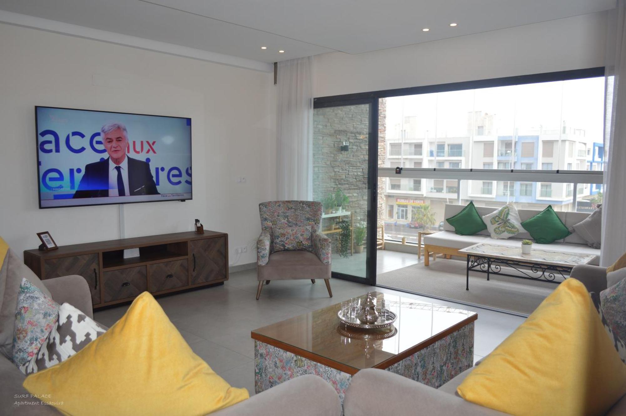 Surf Palace Beachfront Apartment Ес-Сувейра Екстер'єр фото