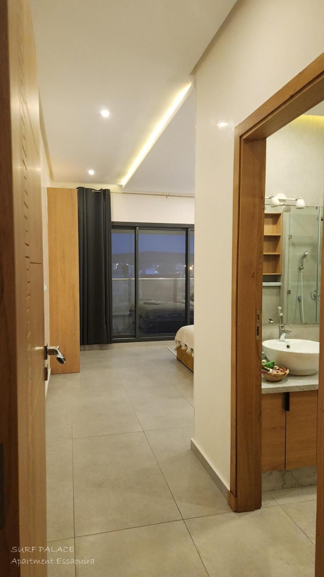 Surf Palace Beachfront Apartment Ес-Сувейра Екстер'єр фото