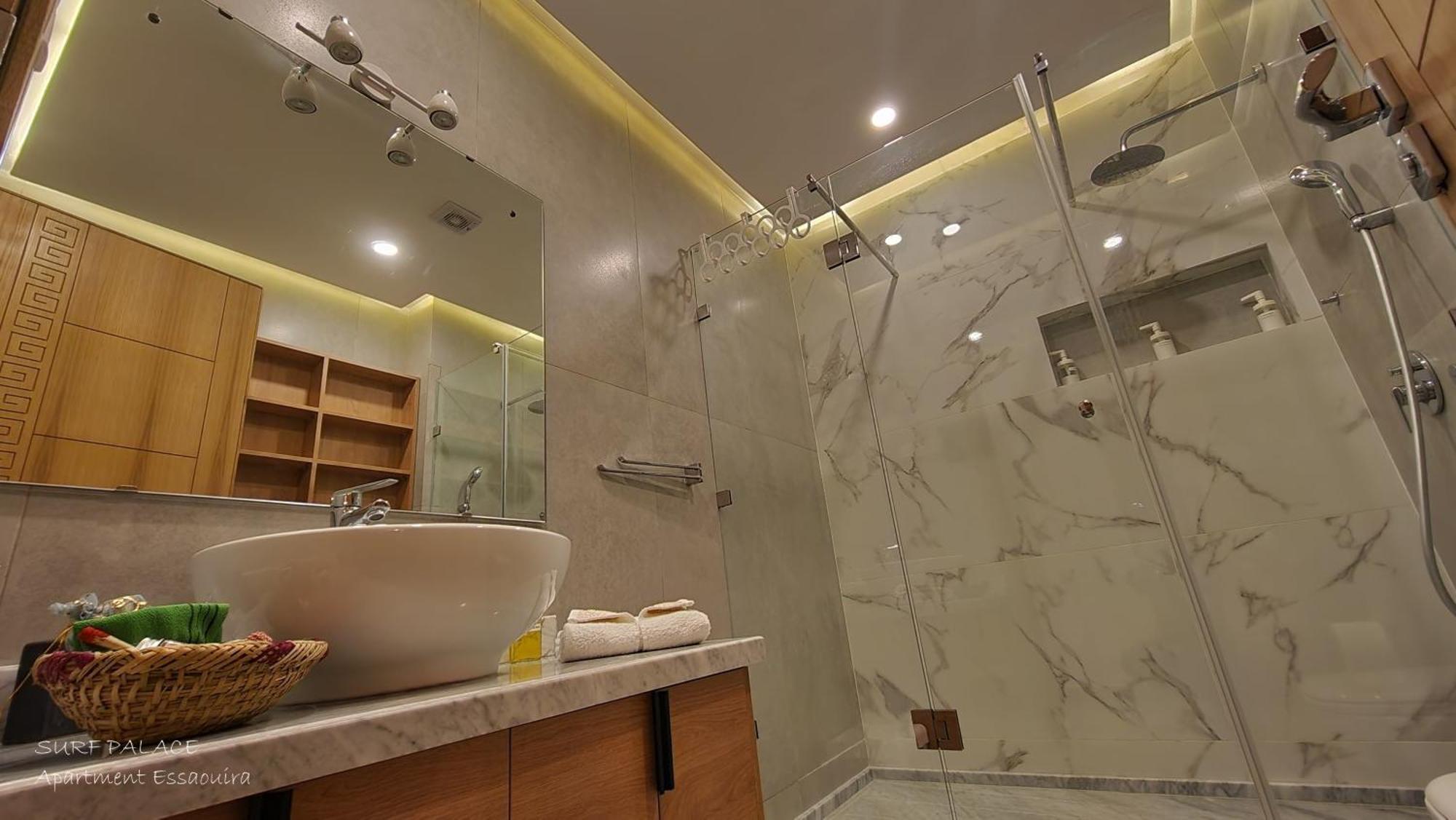 Surf Palace Beachfront Apartment Ес-Сувейра Екстер'єр фото