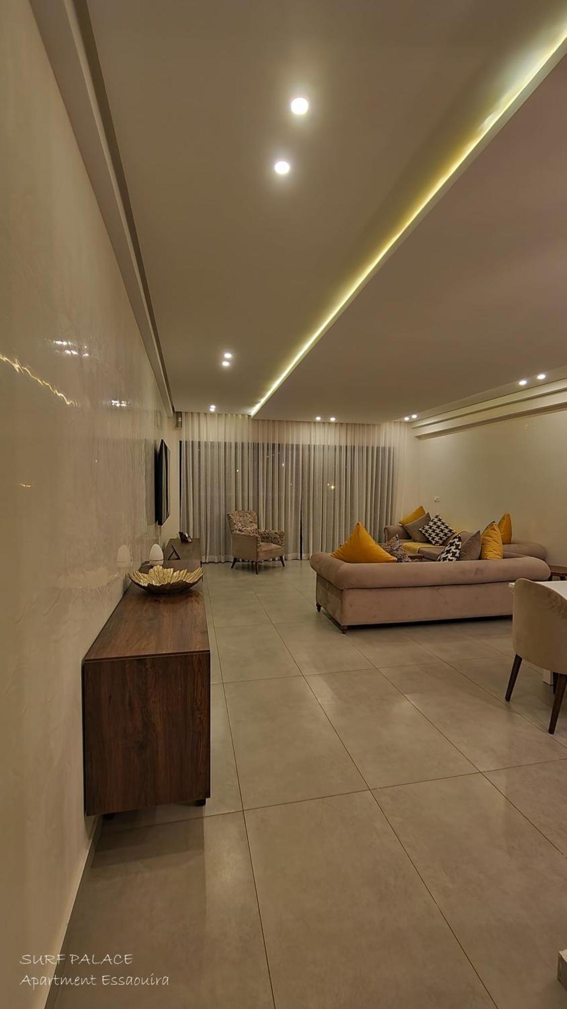 Surf Palace Beachfront Apartment Ес-Сувейра Екстер'єр фото