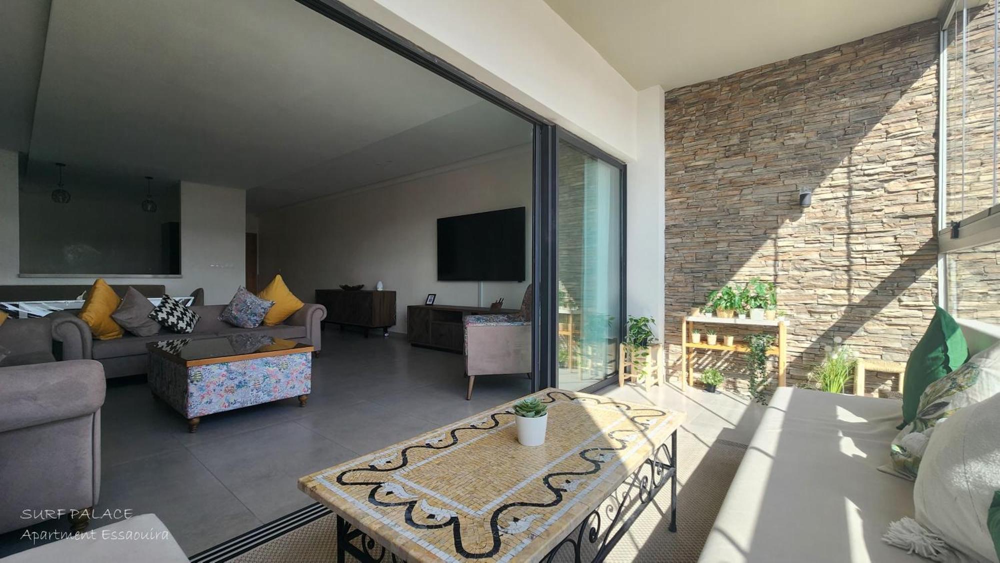 Surf Palace Beachfront Apartment Ес-Сувейра Екстер'єр фото